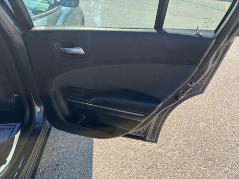 Used 2016 Dodge Charger SE w/ Popular Equipment Group image 14