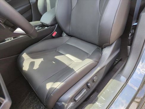 Used 2024 Honda Accord Touring image 4