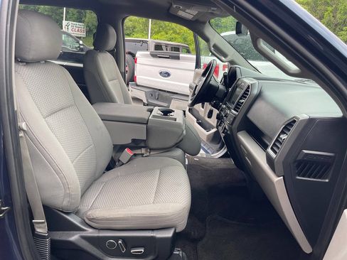 Used 2017 Ford F150 XLT w/ Equipment Group 302A Luxury AWD/4WD image 33