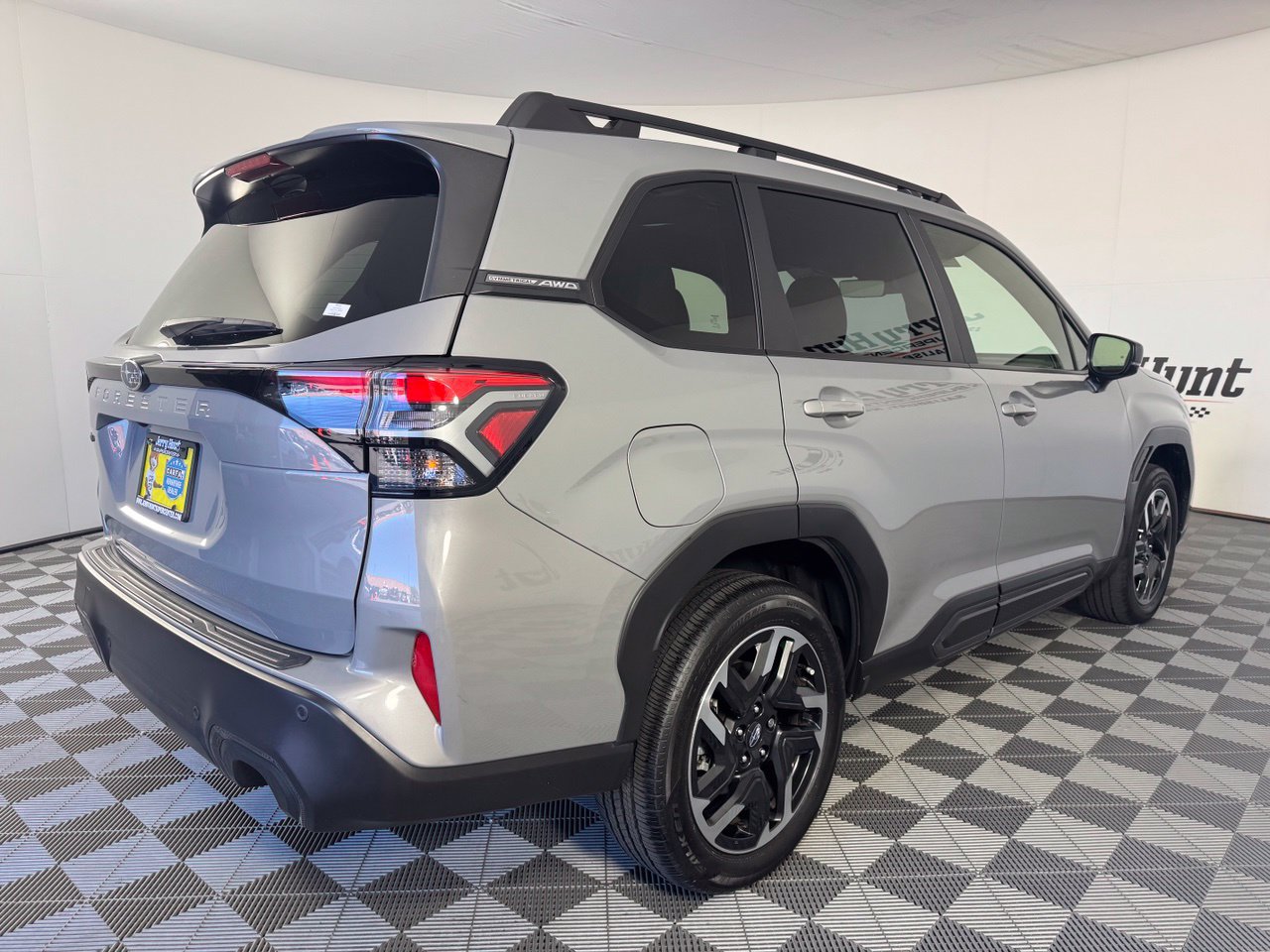 Used 2025 Subaru Forester Limited w/ Popular Package #2 AWD/4WD image 18