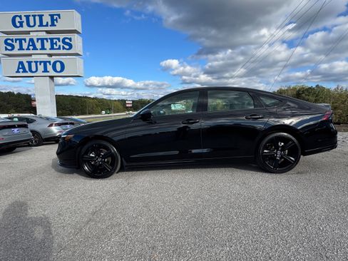 Used 2025 Honda Accord Sport image 1