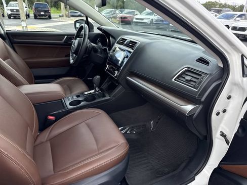Used 2018 Subaru Outback 2.5i Touring AWD/4WD image 20