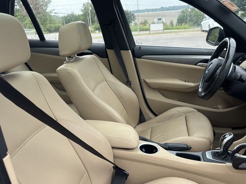 Used 2015 BMW X1 sDrive28i RWD image 32