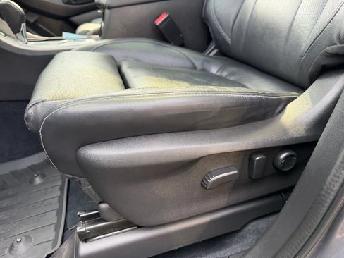 Used 2021 Subaru Ascent Limited w/ Technology Package AWD/4WD image 15