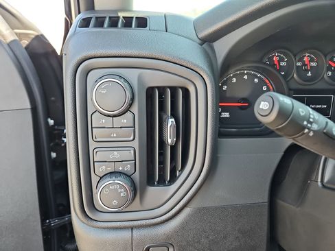 Used 2025 Chevrolet Silverado 2500 Custom w/ Custom Convenience Package AWD/4WD image 27