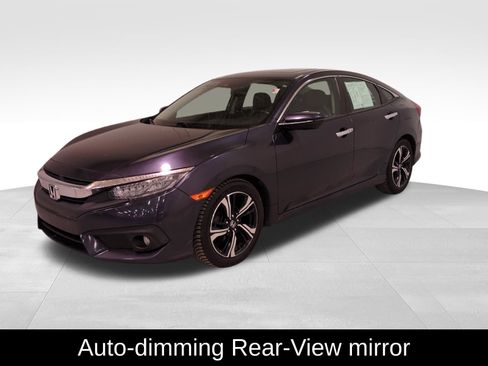 Used 2018 Honda Civic Touring image 8