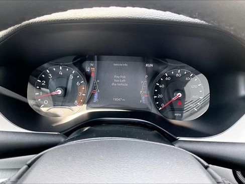 Used 2026 Jeep Compass Limited AWD/4WD image 26
