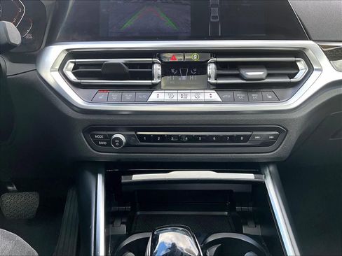 Used 2022 BMW 330i xDrive Sedan w/ Driving Assistance Package image 26
