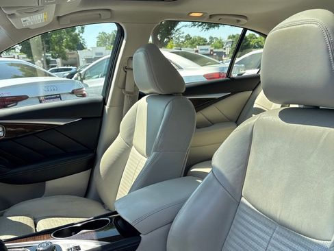Used 2015 INFINITI Q50 AWD w/ Technology Package image 15