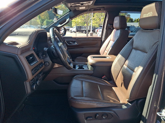 Used 2021 Chevrolet Tahoe High Country w/ Premium Package AWD/4WD image 2