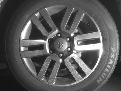 Used 2024 Toyota 4Runner TRD Sport RWD image 12