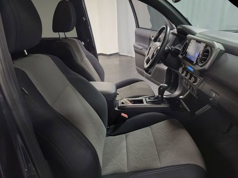 Used 2023 Toyota Tacoma TRD Off-Road image 21