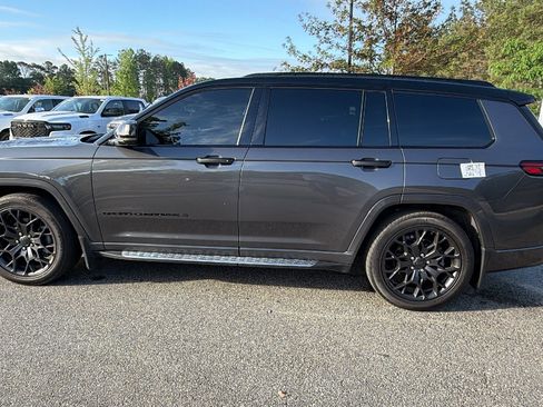 Used 2025 Jeep Grand Cherokee L Summit AWD/4WD image 11