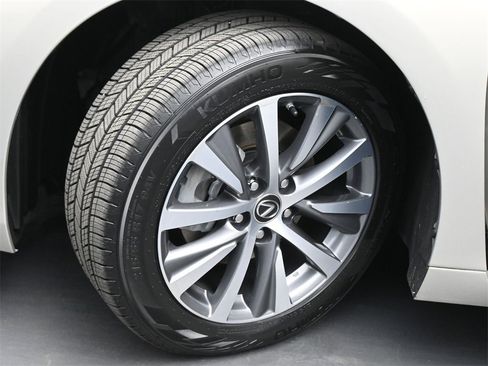 Used 2021 Lexus ES 300h w/ Premium Package image 22