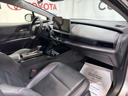 Used 2025 Toyota Prius Limited image 11