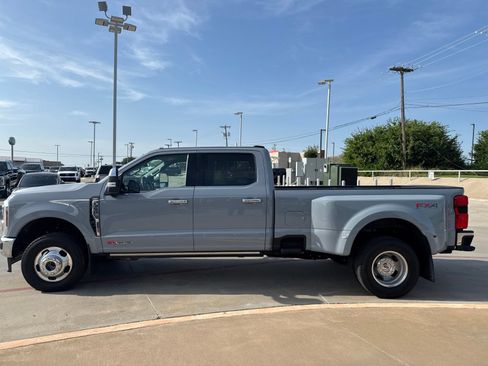 Used 2025 Ford F350 Lariat w/ Lariat Ultimate Package AWD/4WD image 7