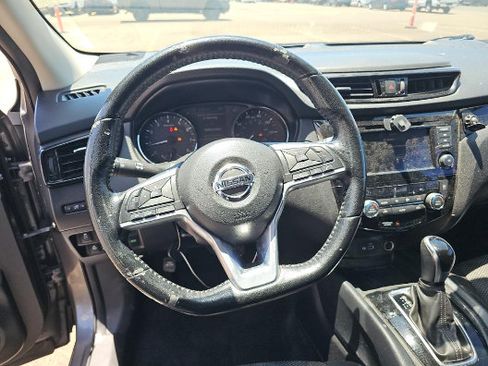 Used 2021 Nissan Rogue Sport SV FWD image 12