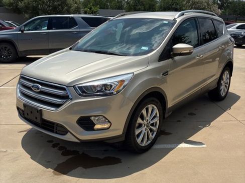 Used 2017 Ford Escape Titanium FWD image 5