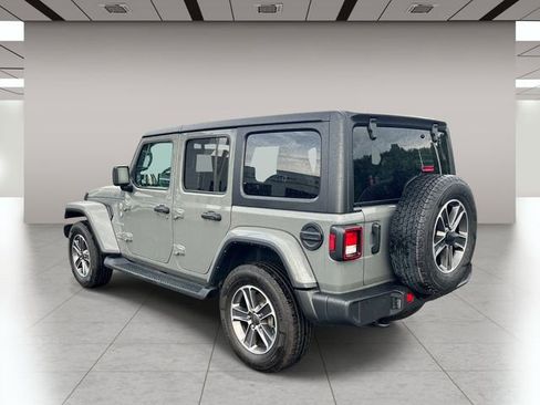 Used 2023 Jeep Wrangler Unlimited Sahara AWD/4WD image 6