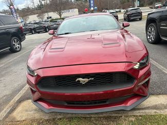 Used 2018 Ford Mustang Coupe video 2