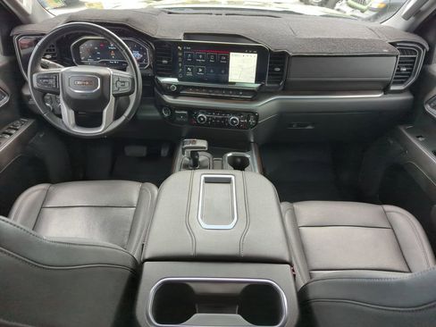 Used 2022 GMC Sierra 1500 SLT w/ SLT Premium Plus Package AWD/4WD image 15