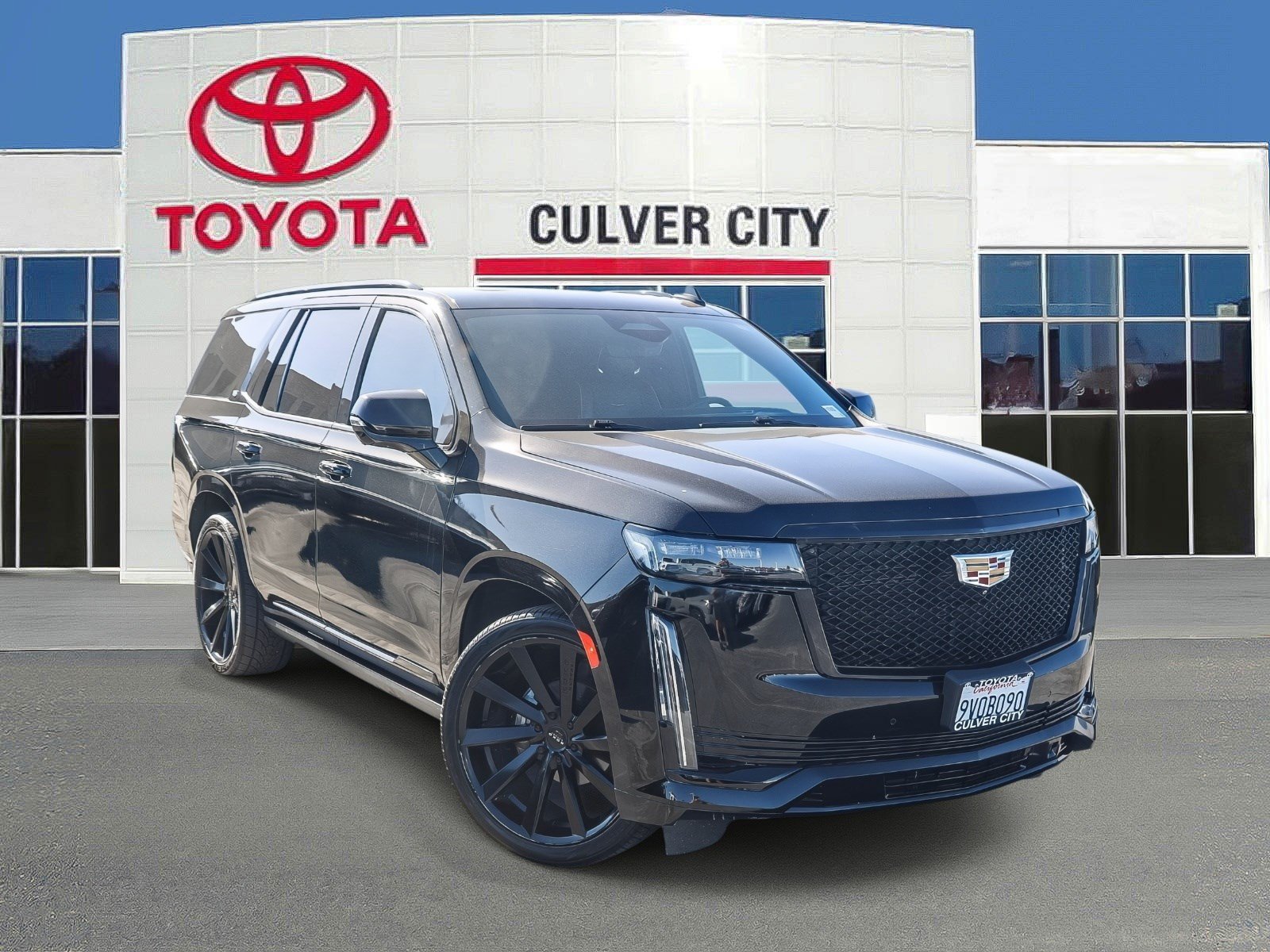 Used 2021 Cadillac Escalade Sport w/ Driver Assist Tech Package AWD/4WD image 1
