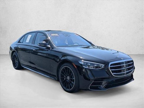 Used 2023 Mercedes-Benz S 580 4MATIC Sedan image 4