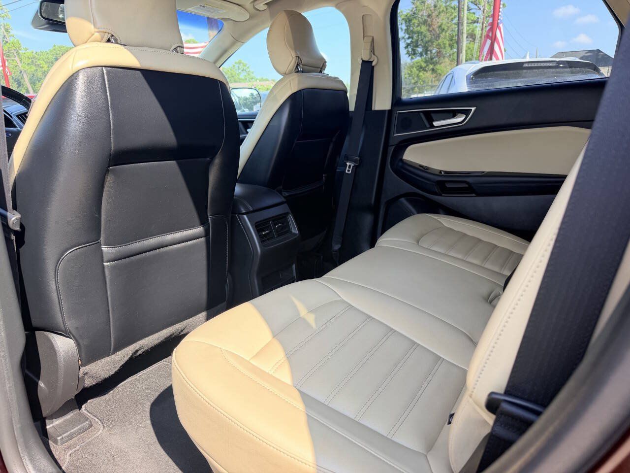 Used 2019 Ford Edge SEL w/ Equipment Group 201A AWD/4WD image 15