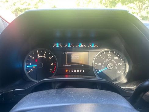 Used 2016 Ford F150 XLT w/ Equipment Group 302A Luxury AWD/4WD image 13