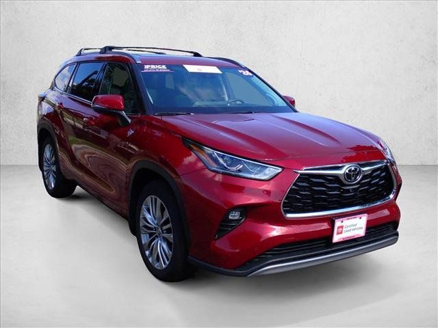 Certified 2026 Toyota Highlander Platinum AWD/4WD image 6