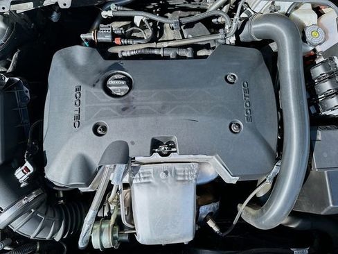 Used 2019 Buick Regal Essence w/ Driver Confidence Package I image 31