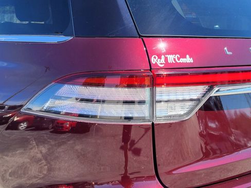 Used 2022 Lincoln Aviator Reserve w/ Equipment Group 201A image 9