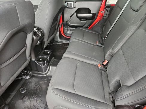 Used 2019 Jeep Wrangler Unlimited Sport S image 13