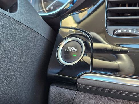 Used 2019 Buick Encore Preferred image 37