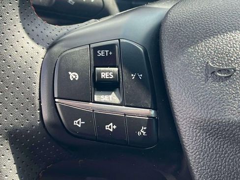 Used 2025 Ford Escape ST-Line FWD image 26