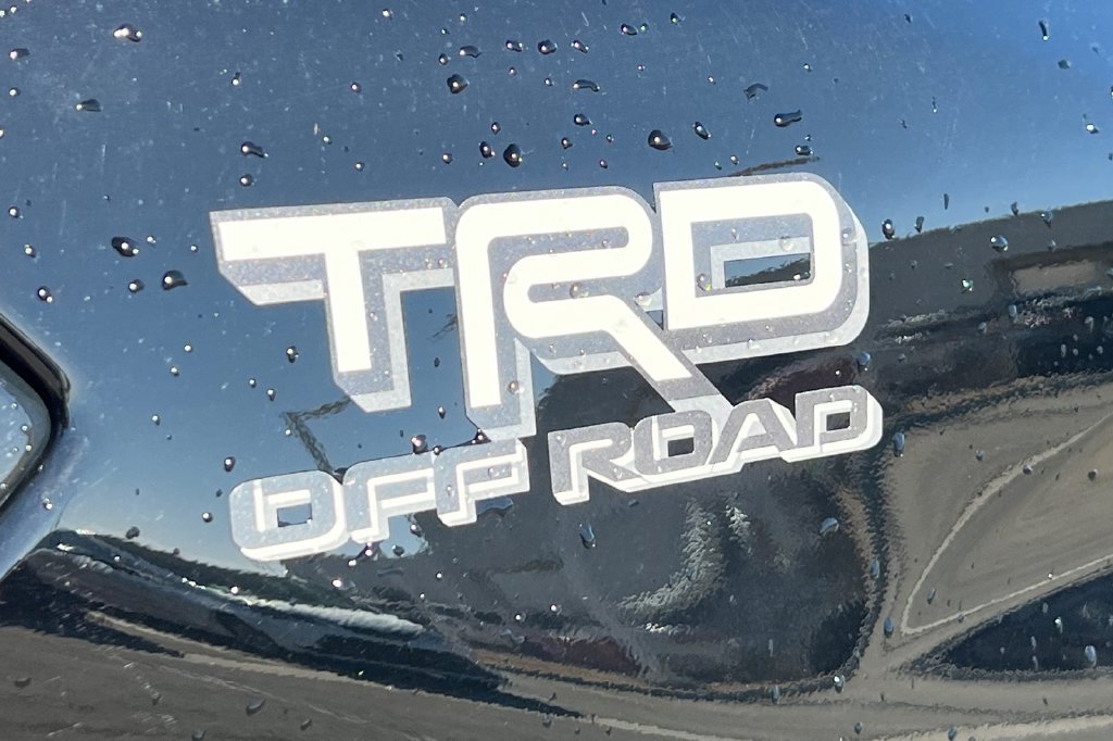 Certified 2025 Toyota Tacoma TRD Off-Road AWD/4WD image 28