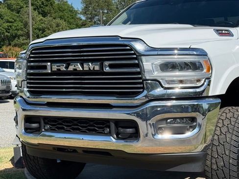 Used 2021 RAM 3500 Laramie AWD/4WD image 10