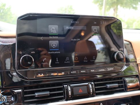 Used 2025 Nissan Pathfinder Platinum FWD image 21