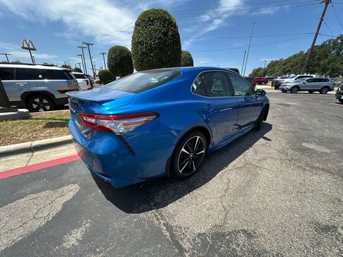 Used 2018 Toyota Camry XSE FWD image 5