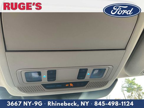 Used 2022 Ford Explorer XLT w/ Equipment Group 202A image 28