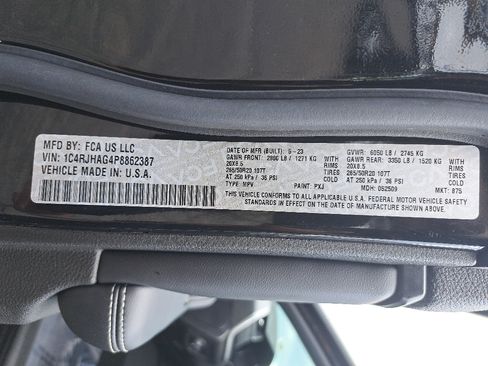 Certified 2023 Jeep Grand Cherokee Altitude AWD/4WD image 36