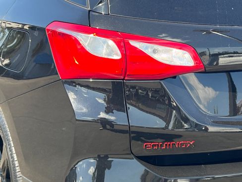 Used 2021 Chevrolet Equinox Premier w/ Redline Edition FWD image 27