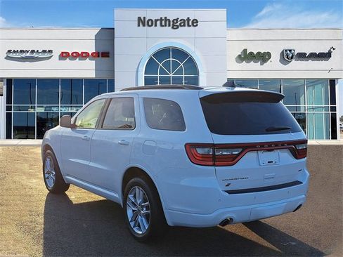 Used 2024 Dodge Durango GT image 3