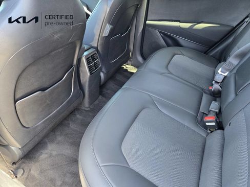 Certified 2024 Kia Niro Wind FWD image 12