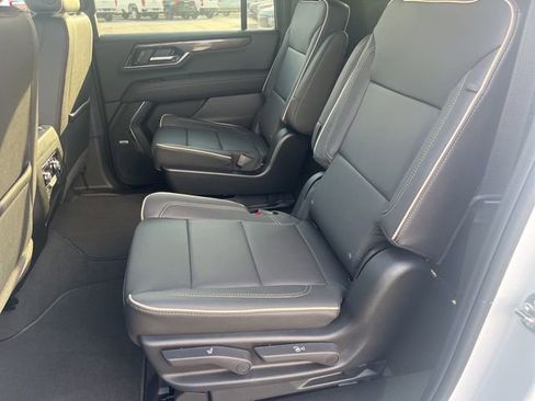 New 2026 GMC Yukon XL Elevation image 18