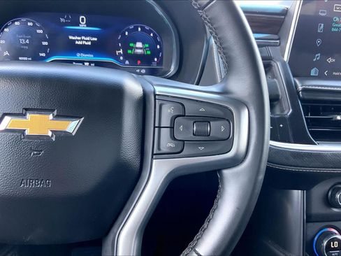 Used 2024 Chevrolet Suburban Premier RWD image 24