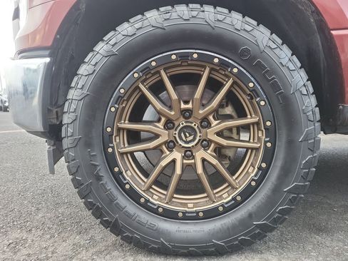 Used 2017 Ford F150 XLT image 23