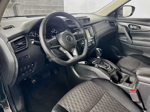 Used 2019 Nissan Rogue SV AWD/4WD image 9
