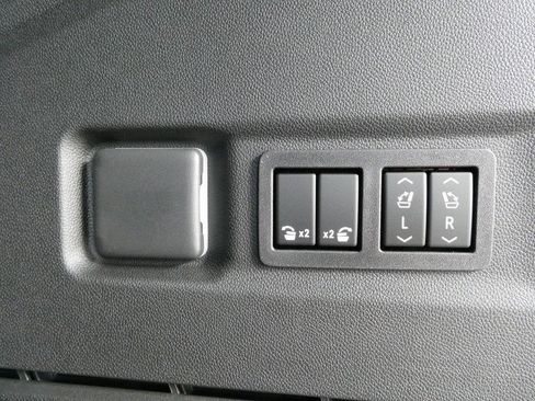 New 2026 Chevrolet Suburban High Country image 16