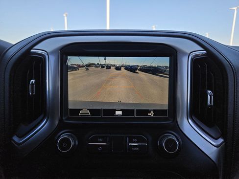 Used 2020 Chevrolet Silverado 1500 LT Trail Boss image 18